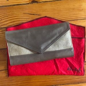 Built in organizer clutch / wallet